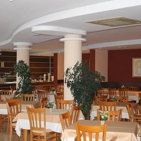 Hotel Opal