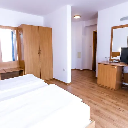 Hotel Opal 3*