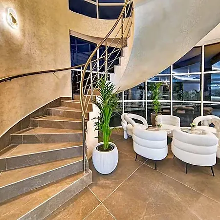 Boutique Opal Ultra Hotel 4*